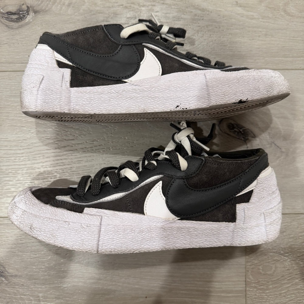 Nike Blazer x Sacai Low Sneakers Shoes Kicks Grey White Leather Sz 8.5